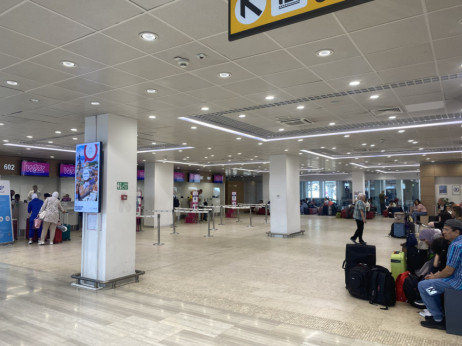 Saznajemo: Grci, Britanci i Mitrovićev Air Pink novi operateri aerodroma