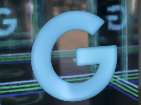 Rani korisnici napuštaju Google pretragu u korist AI četbotova