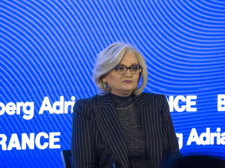 Tabaković pozvala banke da snize kamate na kredite privredi
